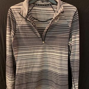 Women’s ASICS 1/4 Zip Size Med